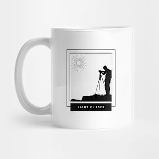 Light chaser photographer and sun design with mountains for nature photographers Mug